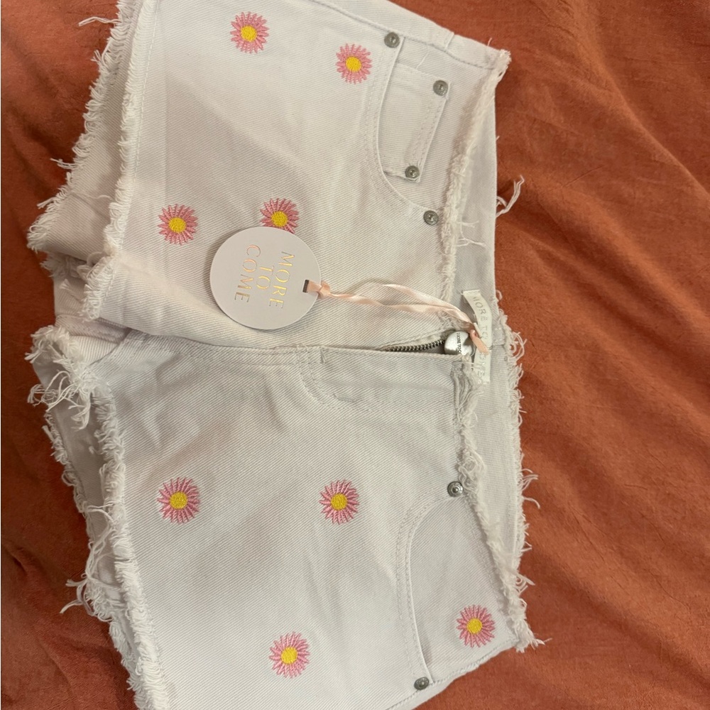 White and Pink Daisy Shorts